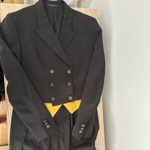 RJ Classics women’s black shadbelly size 10r. Reversible points